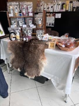 GB petfoods& Jackie's Leather Goods